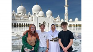 Kisah Single Mom Bersama Tiga Anak Berjuang Mengundi Nasib di Dubai