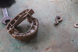 Apa yang Terjadi Jika Kampas Rem Motor yang Habis dan Tidak Segera Diganti?