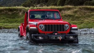Jeep Wrangler 2025: 7 Alasan Untuk Menyukainya, 3 Alasan  Berpikir Dua Kali, Tapi Yang Pasti Super Maco