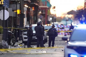 Pengemudi Truk yang Menabrak Kerumunan Dipastikan Tewas Setelah Adu Tembak dengan Polisi