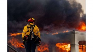 Cara Islam Menghadapi Bencana: Panduan Lengkap Muslim saat Kebakaran Los Angeles Menurut Al-Quran