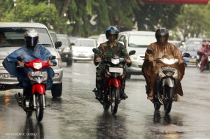 Motormu Brebet Setelah Trobos Hujan? Ini Penyebabnya