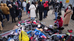 Ribuan Warga Antusias Hadiri Pelantikan Donald Trump di Capital One Arena