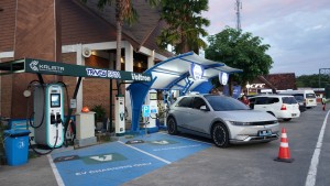 Dukung Transisi Energi Berkelanjutan, Jasa Marga Perbanyak SPKLU di Rest Area Travoy