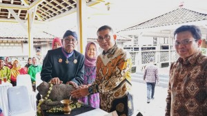 Panembahan Hardjonagoro Hibahkan Puluhan Arca ke Kementerian Kebudayaan