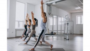 7 Gerakan Pilates yang Mudah Dilakukan di Rumah