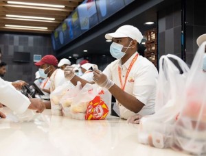 Mengenal Resto Al Baik Arab Saudi, Favorit Jemaah Indonesia, Ayamnya Bikin Dian Sastro Kesengsem