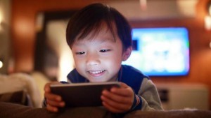 Kemkomdigi Usul Larangan Akses Digital untuk Anak di Bawah 3 Tahun