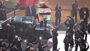 Kendrick Lamar di Super Bowl 2025: Performer Show-nya Dilarang Tampil Seumur Hidup Usai Bentangkan Bendera Palestina