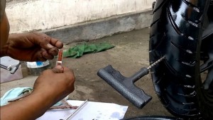 Batas Maksimal Tambal Ban Motor Jenis Tubeless yang Harus Kamu Tahu!