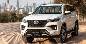 Riset Membuktikan! Ini Alasan Ilmiah Kenapa Pemilik Mobil Mewah Sering Ugal-ugalan di Jalan