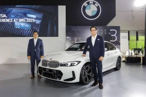 Meluncur di IIMS 2025, BMW 320i M Sport Manjakan Pemilik dengan Fitur Sekelas Iron Man