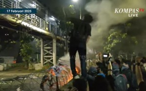 Demonstrasi Mahasiswa 'Indonesia Gelap', Ini Tuntutan yang Disampaikan, dari Penolakan Makan Bergizi Gratis, hingga Revisi UU TNI dan Polri