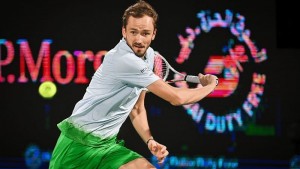 Medvedev Sukses Singkirkan Giovanni Perricard di  Dubai Duty Free Tenis