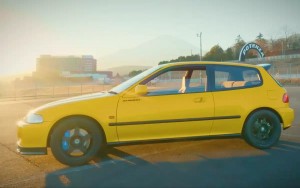 Orang Ini Berkesempatan Mengendarai Honda Civic, tapi Model Senilai 200.000 Ini Bukanlah Mobil Biasa