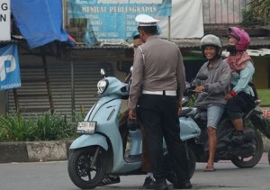 Ramai Tilang Polisi dengan Sita Kendaraan, Benarkah?