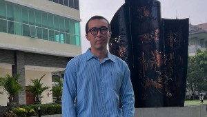 Dr Tirta Balas Nyinyiran Andre Rosiade Soal Dugaan Mees Hilgers Cedera Bohongan