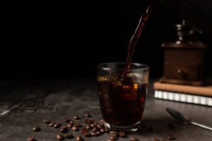 Menurut Pakar Minum Kopi di Waktu Tepat Bantu Perpanjang Umur