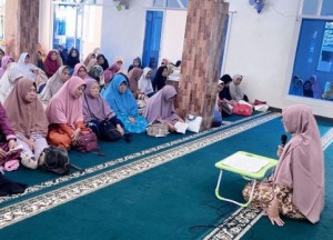 Kisah Roisah Mahmudah, Tetap Penuhi Panggilan Dakwah ke Pelosok dalam Kondisi Hamil Anak Pertama setelah 12 Tahun Menanti