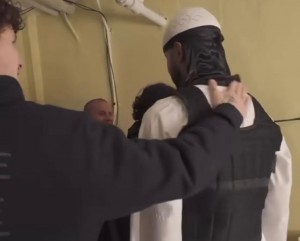 Isu Shawn Mendes Perdalam Islam Kembali Mencuat, Usai Hadiri Show Mustafa the Poet