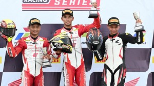 Dominasi CBR600RR! Astra Honda Sapu Bersih Podium Mandalika Racing Series 2025