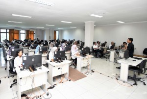 502 Pengawas Diterjunkan di UTBK Unsoed 2025