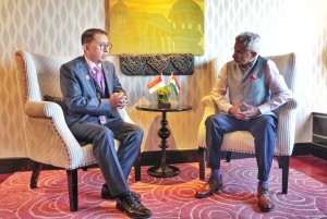 Fadli Zon Sampaikan Belasungkawa atas Teror di Kashmir dalam Pertemuan Bilateral dengan Menlu India