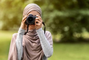 Hukum Islam: Gambar yang Terhina adalah Halal, Bagaimana dengan Fotografi?