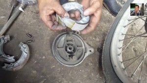 Apa Sih Efek Ganti Kampas Rem Motor Jika Terlambat Waktunya?