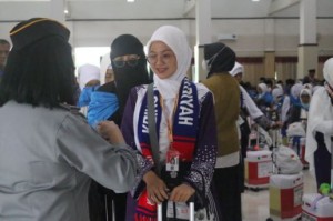 Kisah Levina Jamaah Haji Termuda dari Jateng yang Baru 18 Tahun, Gantikan Ibunya yang Meninggal