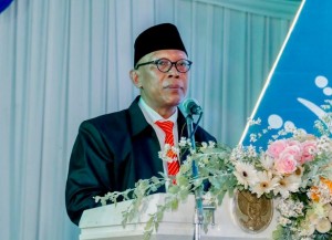 Mantan Rektor UNISMA Prof Maskuri Dipercaya Nakhodai Universitas Sunan Gresik