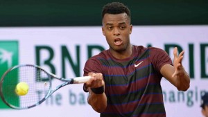 Mpetshi Perricard Tumbangkan Bergs di Roland Garros Dengan Servis Menggelegar