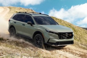 Honda CR-V TrailSport Hybrid Siap Jadi SUV Keluarga Paling Serbaguna