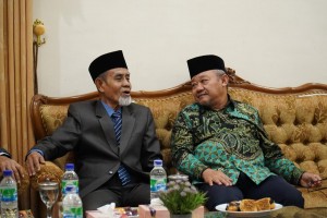 Mendikdasmen Prof Abdul Muti Tidak Ada Capeknya, Aktif Turun ke Bawah Termasuk Kunjungi Gontor