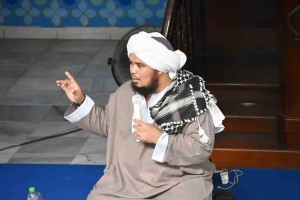 Tak Bisa Berangkat dengan Visa Furoda? Ustaz Derry: Sabar, Allah Pasti Ganti Lebih Baik