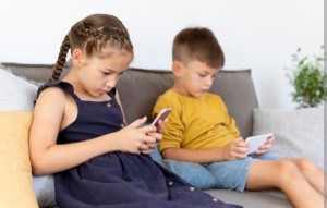 Studi Ungkap Penggunaan Gadget Betlebihan Bisa Pengaruhi Otak Anak