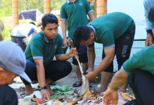 Unida Gontor Bakti Sosial, Ada Pemeriksaan Kesehatan Gratis sampai Penyembelihan Hewan Kurban