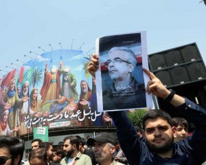 Iran Ngamuk! 100 Drone Dikirim Balas Serangan Israel, Petinggi Militer Tewas