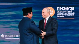 Prabowo Tegaskan Komitmen Damai Indonesia di Forum Ekonomi Rusia