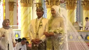 Gaun Putih dan Air Mata, Momen Haru Megawati Hangestri di Hari Pernikahannya