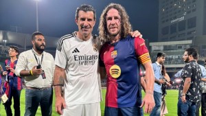 Drama Lama Terulang: Luis Figo Siap Hadapi Barcelona di GBK dalam Clash of Legends
