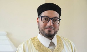 Masjid Bisa Mandiri Lewat Manajemen Profesional dan Peran Sentral Imam