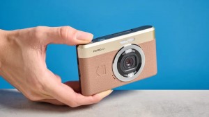 Kodak Pixpro Kamera Kompak Yang Simple dan Tidak Rumit, Punya Layar Selfie Yang Bisa Dibalik ke Atas