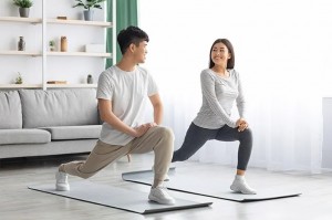 7 Jenis Olahraga yang Bisa Dilakukan di Rumah dengan Aman dan Nyaman