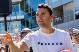 Loyalis Donald Trump Tewas Ditembak, Gedung Putih Berkabung