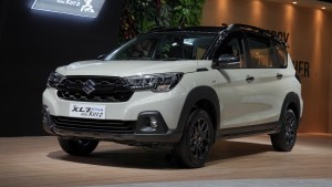 Suzuki Luncurkan New XL7 Hybrid Alpha Kuro: Perkuat Citra SUV Elegan Ramah Lingkungan
