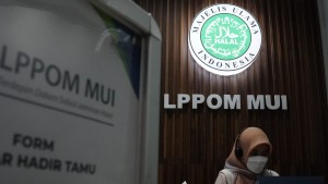 Sertifikasi Halal 2026 Jadi Kunci Industri Obat dan Kosmetik Masuk Pasar Global