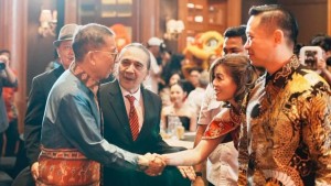 Hadiri Grand Final Miss Tionghoa Indonesia 2025, Menteri Kebudayaan Apresiasi Perayaan Akulturasi Budaya Tiongkok-Indonesia