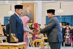 Prabowo Resmi Beri Gelar Pahlawan Nasional pada Soeharto