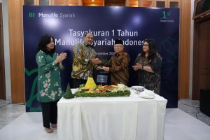 Manulife Syariah Mantapkan Dampak Sosial Lewat Wakaf Air dan Dukungan Pesantren